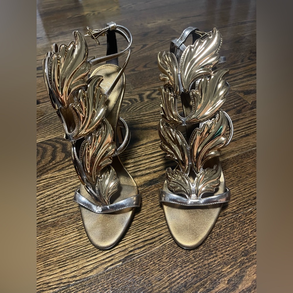 Giuseppe zanotti cruel summer gold Shoes